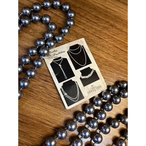 Nwt- endless possibilities- long strand gray faux pearl necklace- multi wear - Picture 3 of 3